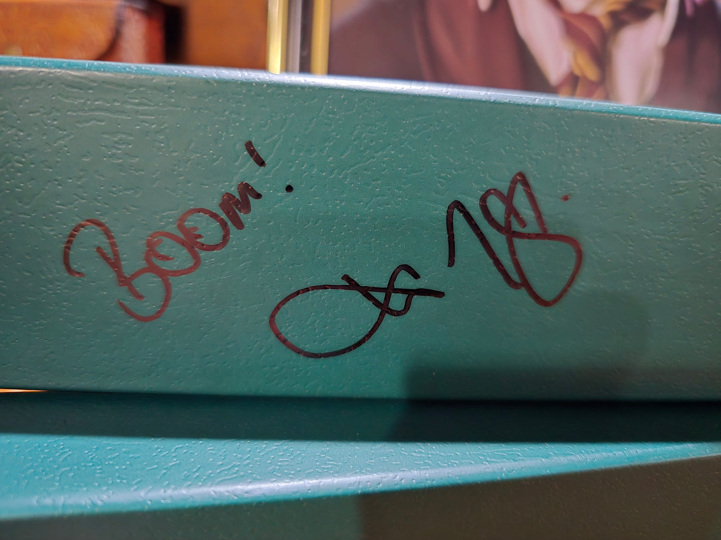 Autographe de Devon Murray