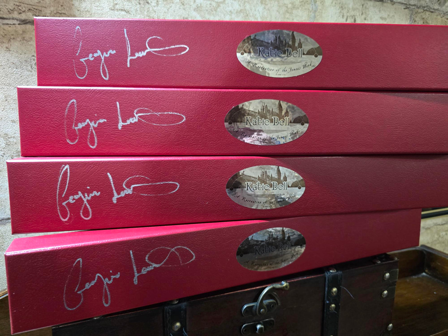 Baguette de Katie Bell signée par Georgina Leonidas - Harry Potter