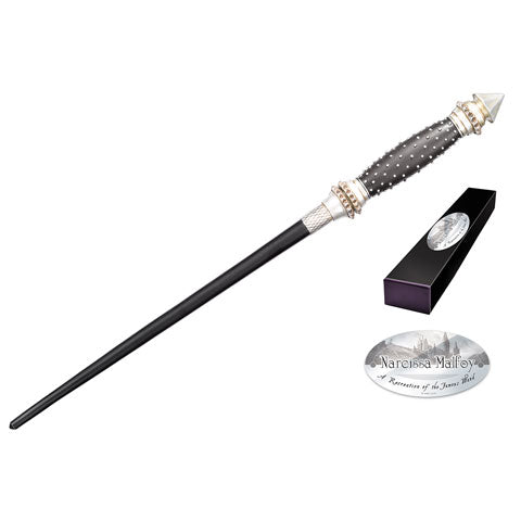 Réplique baguette Narcissa Malefoy Harry Potter – Résine, 35cm, boîte collection personnages, plaque nominative.