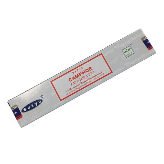 Boîte d’encens Satya Camphre 15g, bâtonnets aux senteurs fraîches et purifiantes, parfaits pour clarifier les énergies d’un lieu.