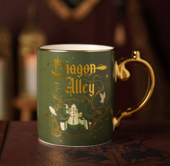 Mug Chemin de Traverse Harry Potter vert et doré avec anse