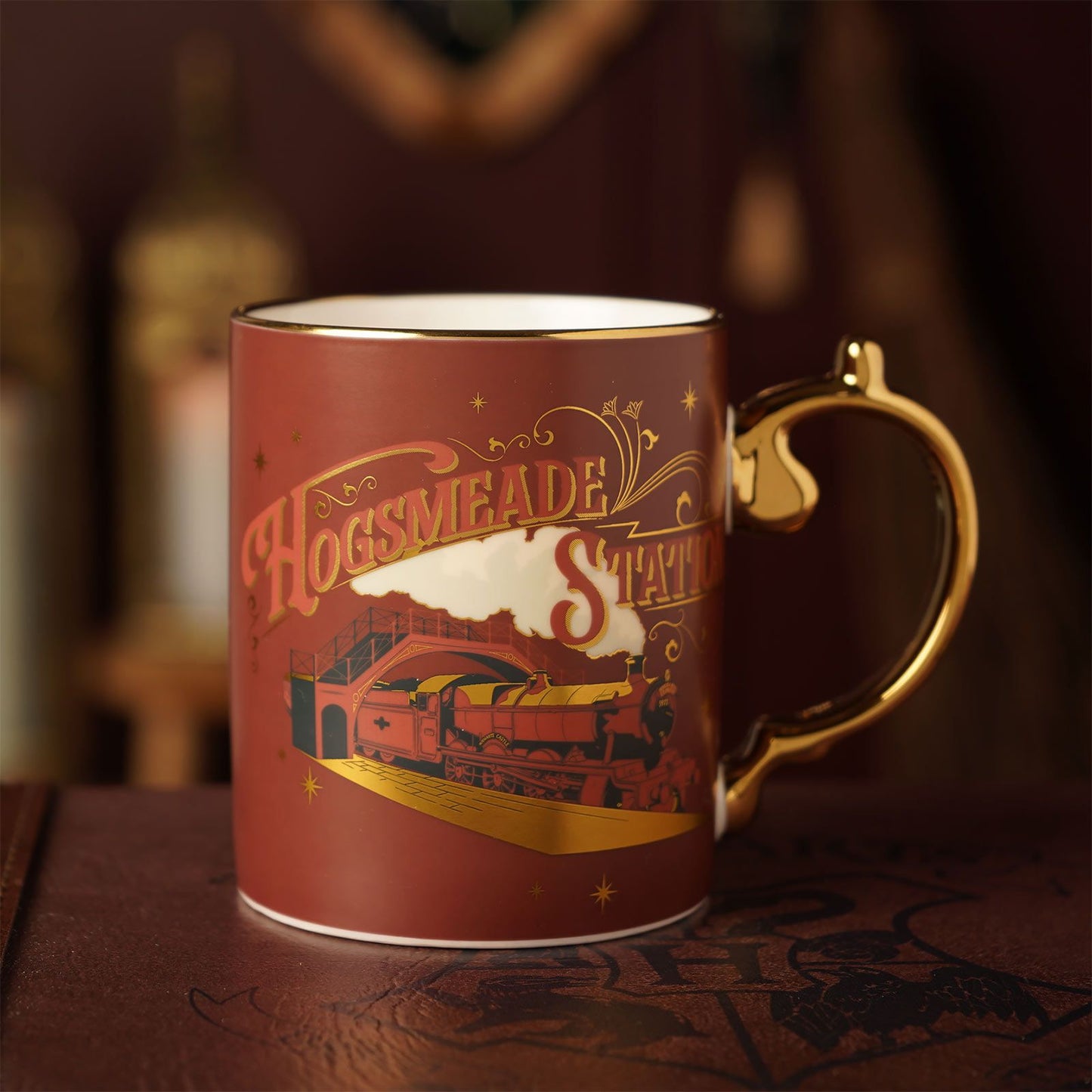 Mug Gare de Pré-au-Lard Harry Potter en céramique avec illustration vintage du Poudlard Express.