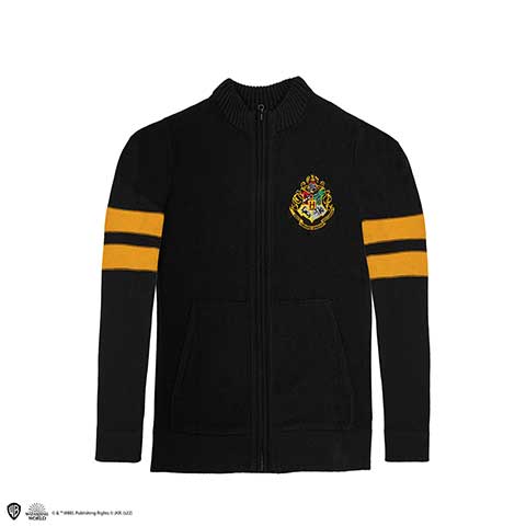 Veste zippée Harry Potter noire avec blason de Poudlard sur la poitrine, bandes dorées sur les manches, col montant et poches avant.